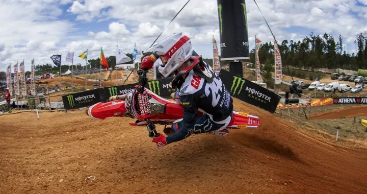 MXGP Indonesia 2019: Gajser vince ancora e va a +130 su Cairoli