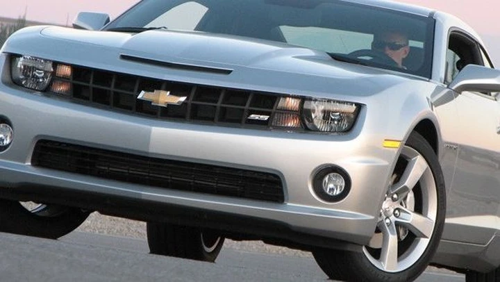 Chevrolet Camaro: l'evoluzione estetica in video