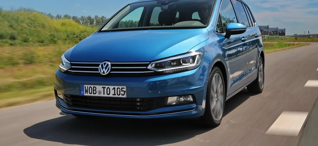 Volkswagen Touran: primo contatto su strada [Video]