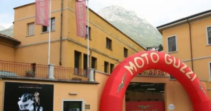 Mondo Moto Guzzi 2010 a Mandello del Lario