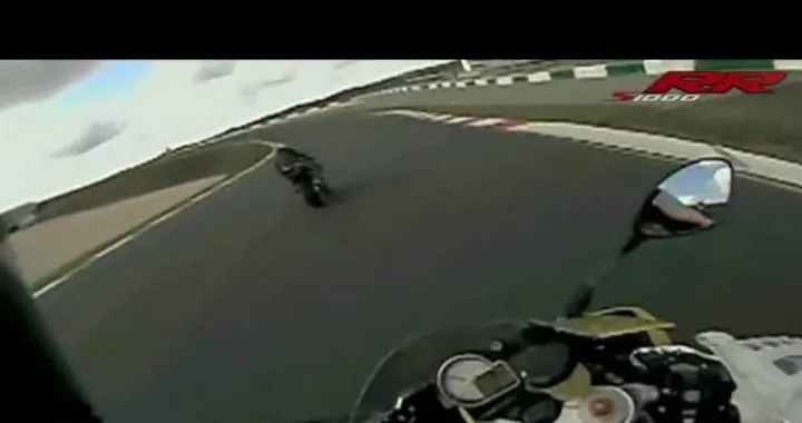 Video BMW S 1000 RR a Portimao