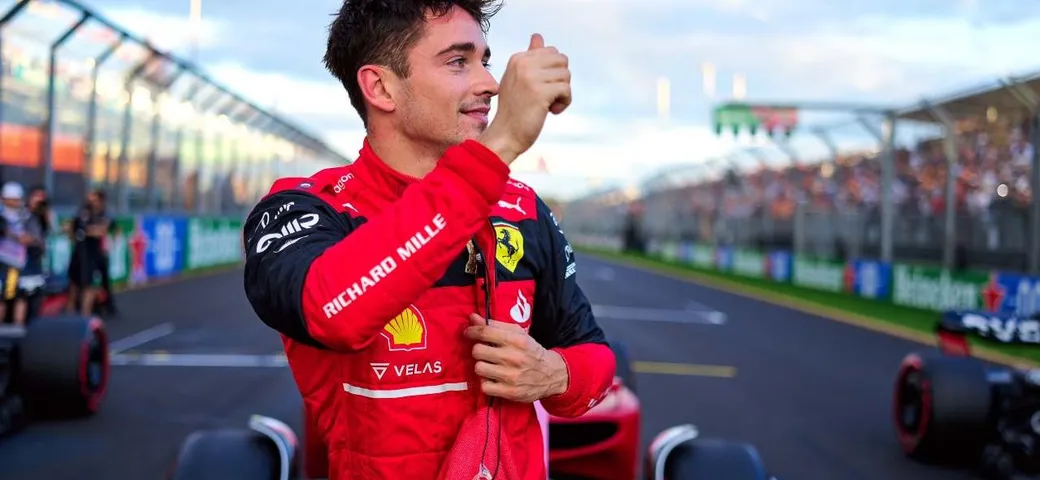 F1: Leclerc rapinato a Viareggio per un selfie