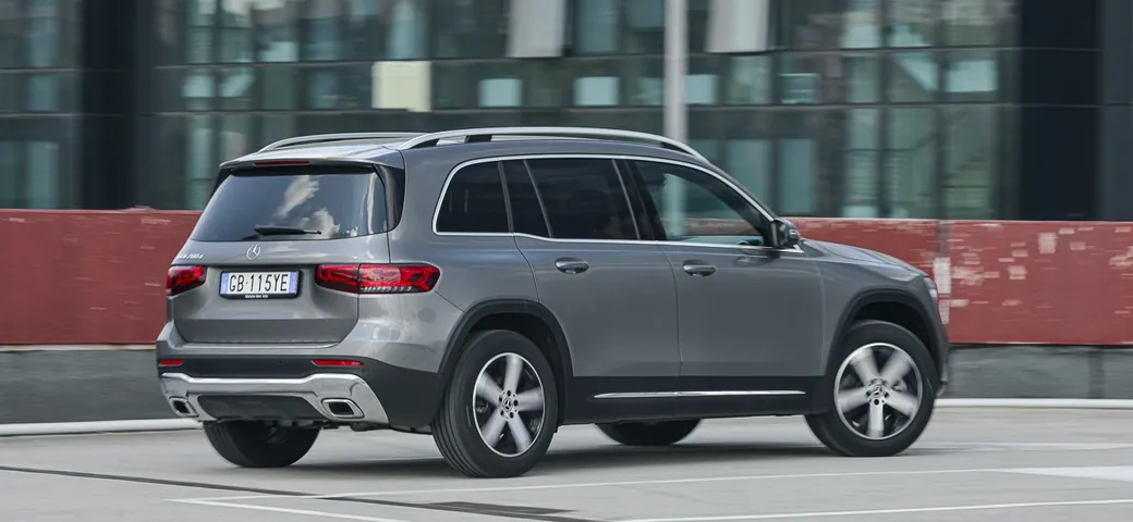 Mercedes-Benz GLB 200d: la prova su strada