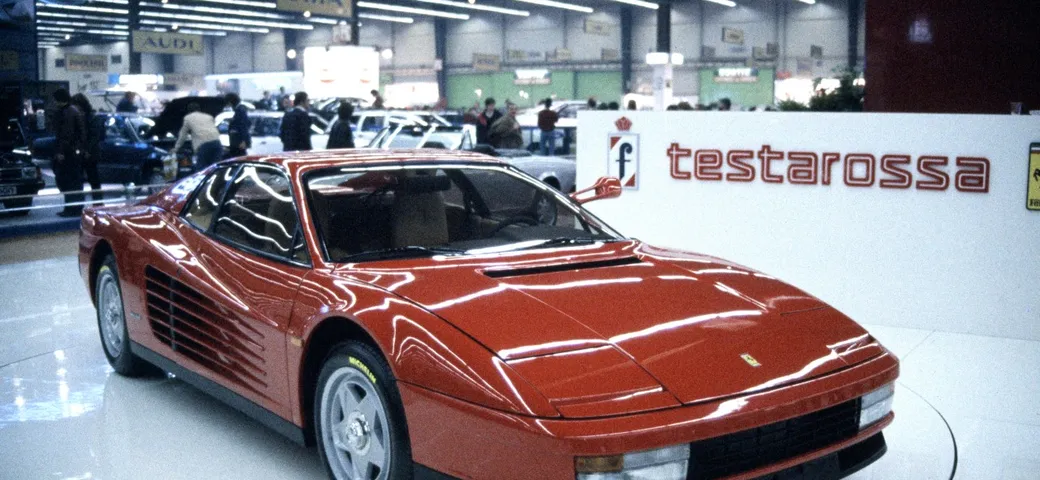 Ferrari Testarossa: 40 anni di leggenda a Milano AutoClassica