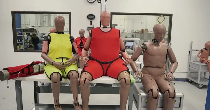 I nuovi crash test dummies? Anziani e obesi