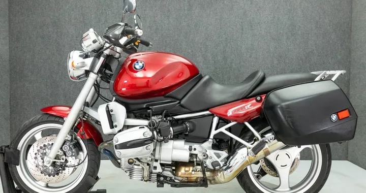 Perché scegliere oggi una BMW R1100R usata