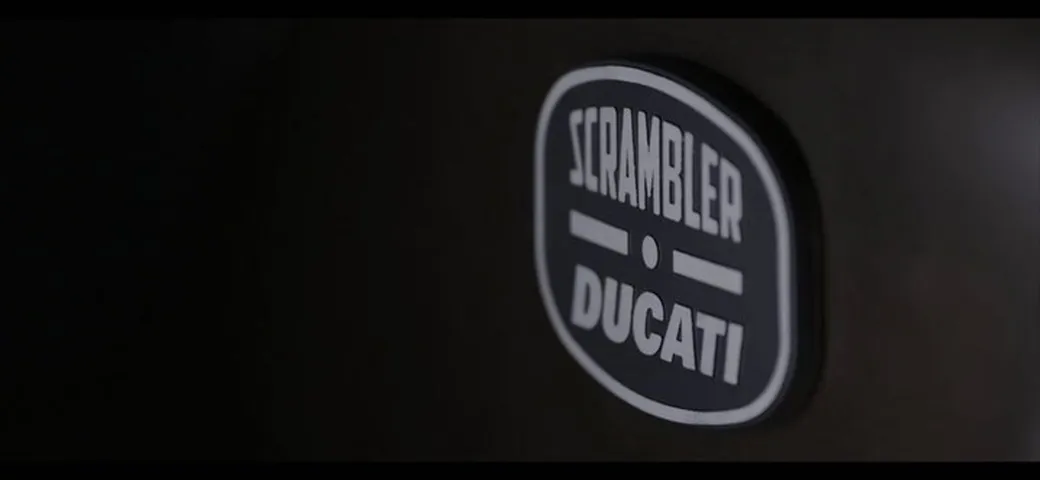 Ducati Scrambler Italia Independent 2016 x Motoblog