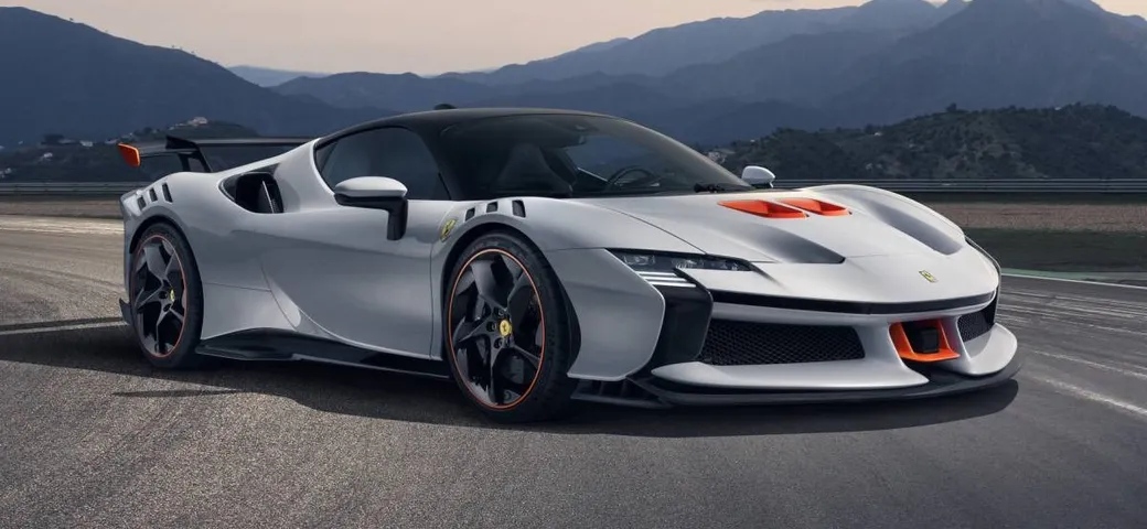 Ferrari SF90 XX Stradale Spider: a tu per tu con Flavio Manzoni