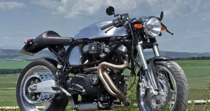 Special: Buell Cafè Racer... in salsa Norton Manx!