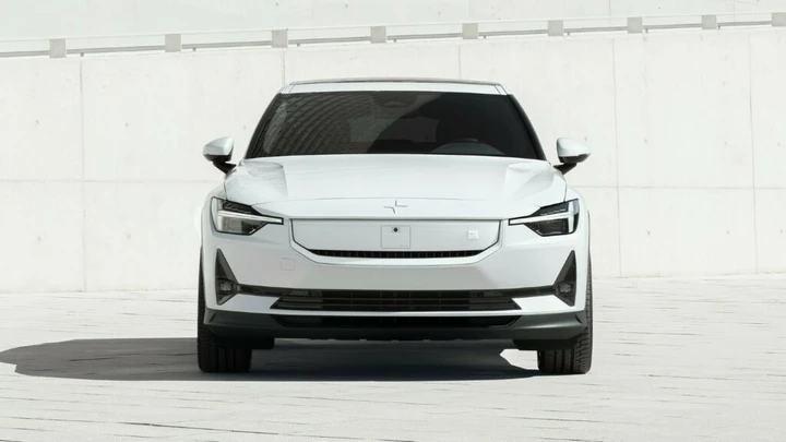 Polestar 2 restyling: novità, batteria, prezzi
