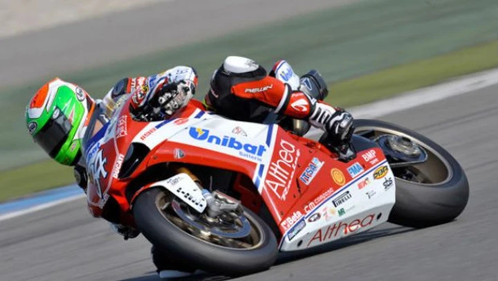 WSTK ad Assen: dominio Ducati, Giugliano su Petrucci, terza la BMW di Barrier
