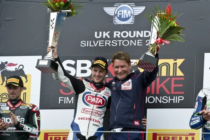 Rea si prende la Gara-1 di Silverstone: 