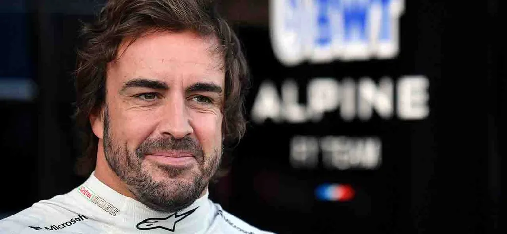 Fernando Alonso correrà con Alpine anche nel 2023