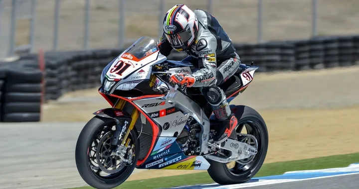 SBK Magny-Cours: pioggia protagonista, Superpole per Haslam