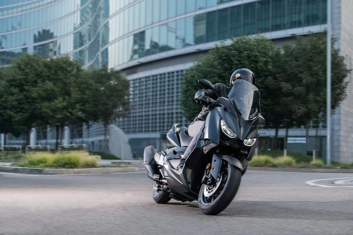 EICMA 2018: i nuovi Yamaha XMAX Iron Max 125, 300 e 400 cc