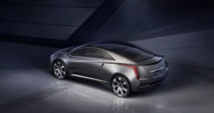 Cadillac: possibile la trazione posteriore per la ELR?