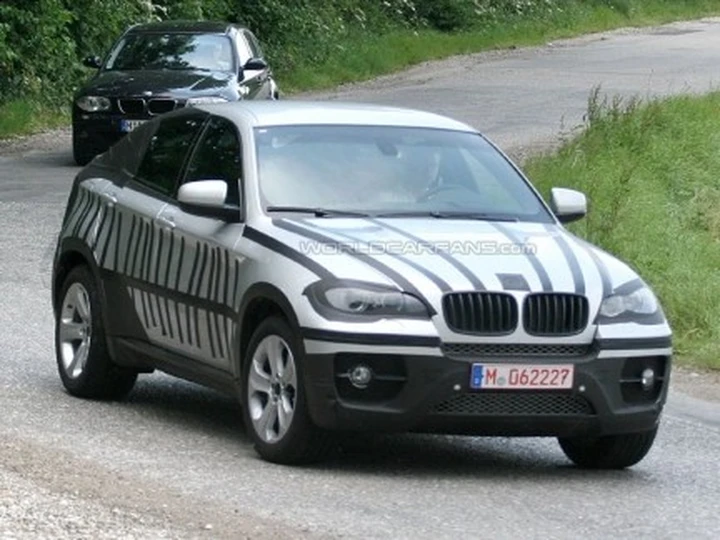 Bmw X6: ancora meno camuffata