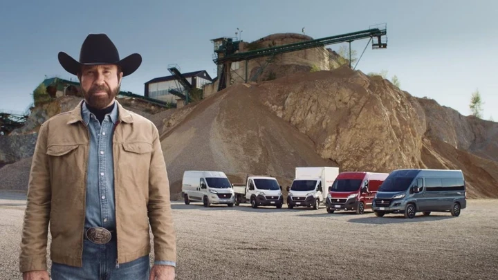 Quando Chuck Norris prestò la sua immagine ai furgoni di Fiat Professional