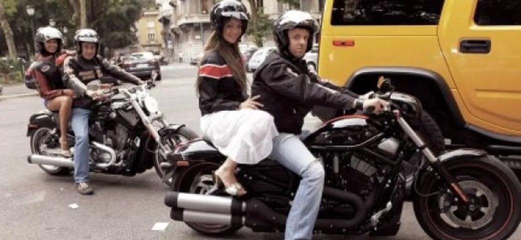 Serata bollente per i vincitori del concorso Harley-Davidson e Playboy 