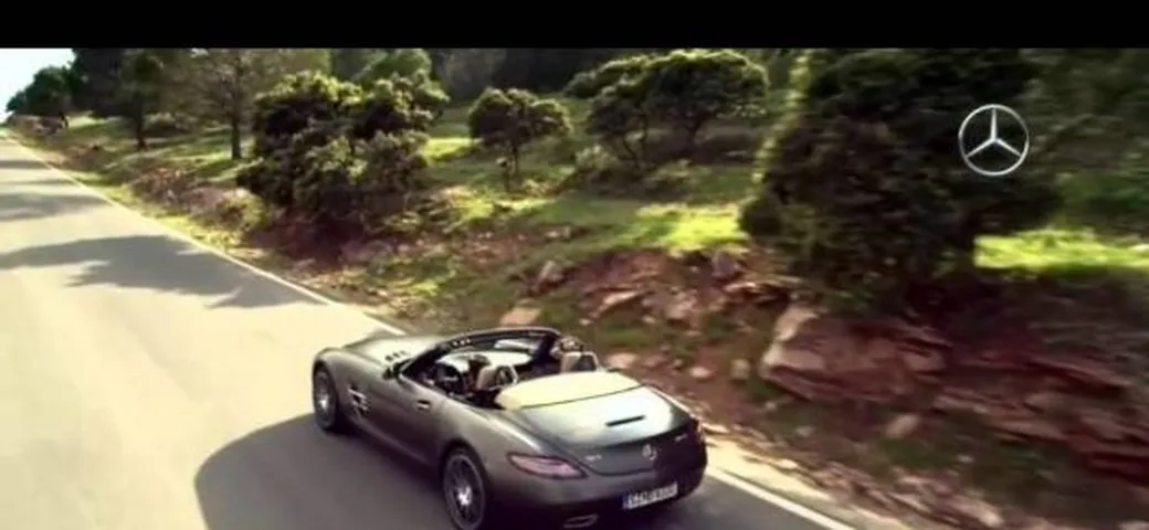 Video Mercedes SLS AMG Roadster