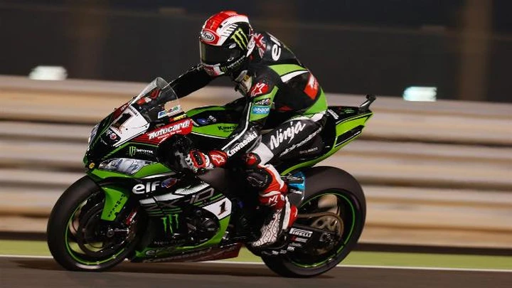 SBK Qatar 2016, Gara-1: vince Davies, Rea è campione del mondo