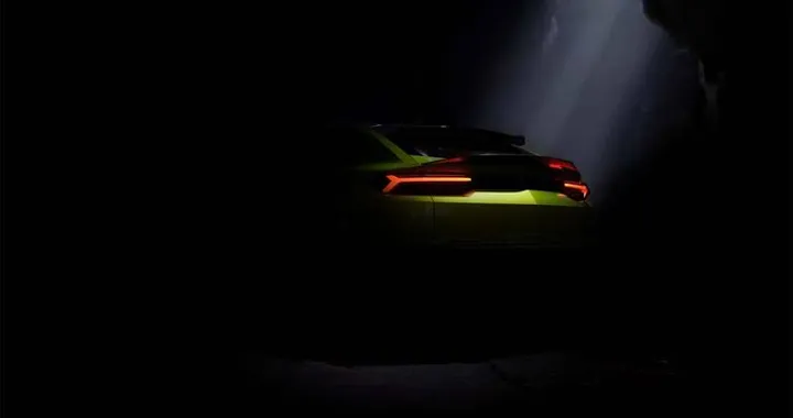 Lamborghini Urus, il teaser svela il nuovo SUV ibrido da oltre 800 CV