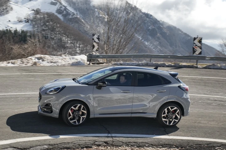 Ford Puma ST: prima prova del SUV sportivo da 200 CV