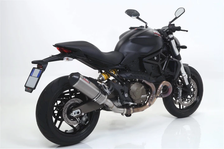 Giannelli: scarichi per Ducati Monster e Suzuki DR600R