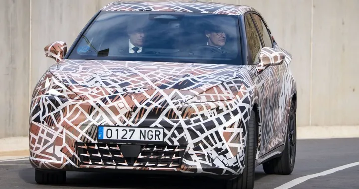 CUPRA Raval, la compatta elettrica arriverà presto a partire da 26.000€