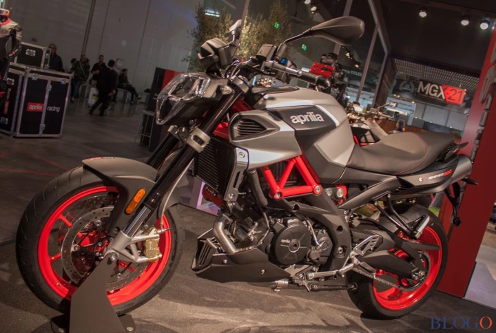 Stand Aprilia al Salone Eicma di Milano 2016 Live