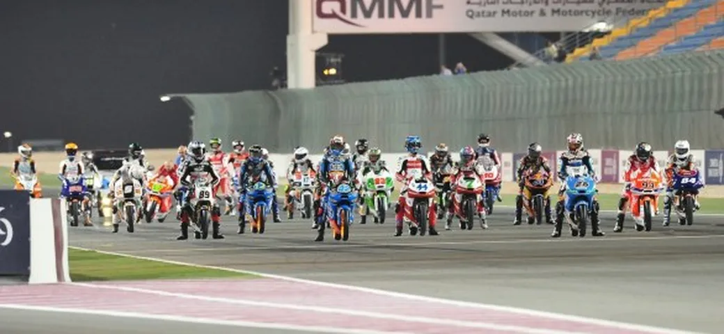 Moto3, Losail: Salom vince allo sprint, dominio KTM, Fenati 15°