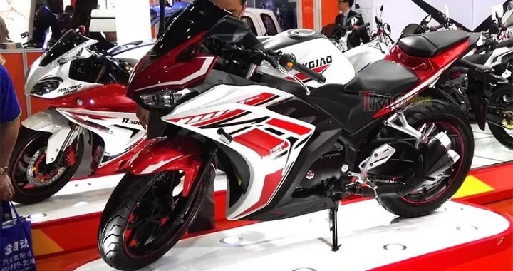 La Cina colpisce ancora: ecco la copia della Yamaha R3