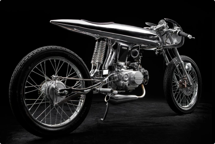Bandit9 EVE MB&F: quando la customizzazione incontra l'arte