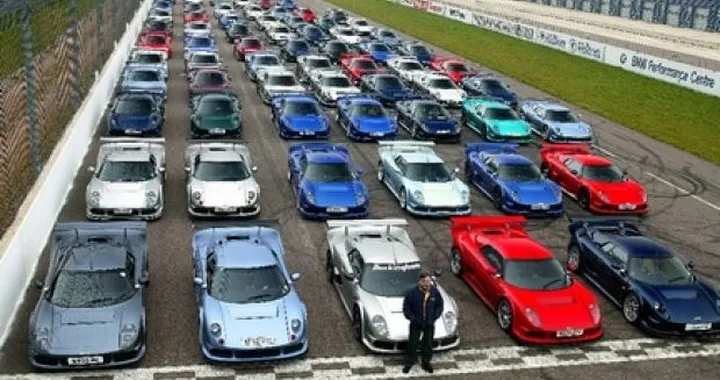 Fenix: svelato il nuovo brand di supercar di Lee Noble