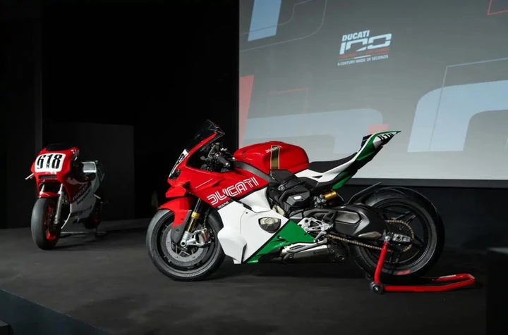 Ducati svela il Manuale Made in Italy: 100 anni di eccellenza