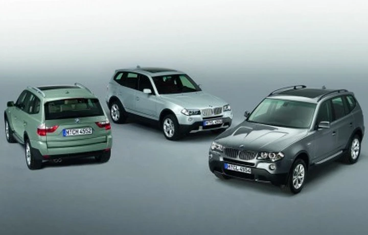 Bmw X3 xDrive: nuovo nome e due allestimenti per il model year 2009