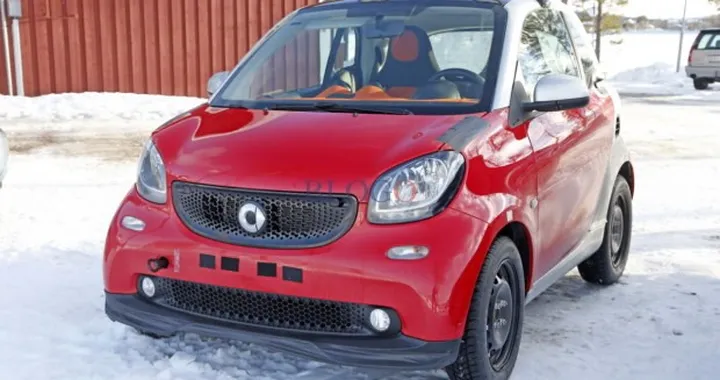 Smart Brabus: foto spia della sportiva