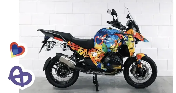 BMW R 1300 GS Adventure cambia look per l'Oktoberfest