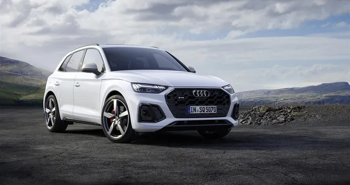 Nuova Audi SQ5 TDI: prezzi da 82.700 euro