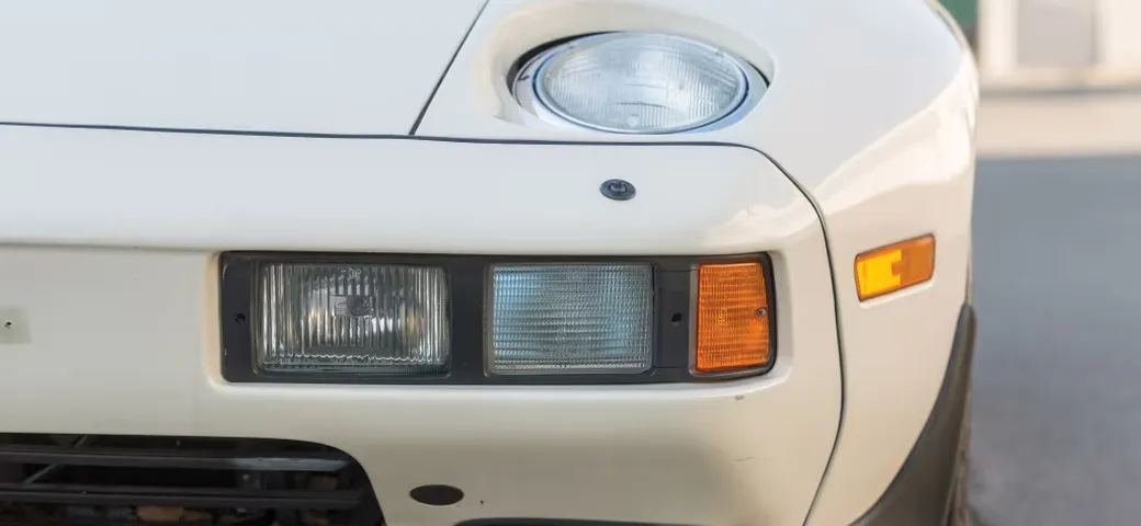 Da Risky Business a Scarface: la GT simbolo degli anni '80