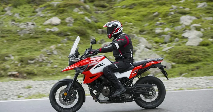 Suzuki V-Strom 1050 XT Sakigake: la limited edition debutta sul web