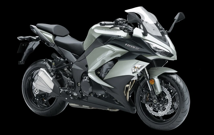 Kawasaki Z1000SX MY 2018: tre nuovi colori