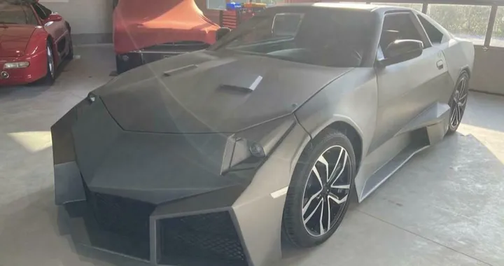 Toyota Supra del 1990 diventa una Lamborghini Reventon
