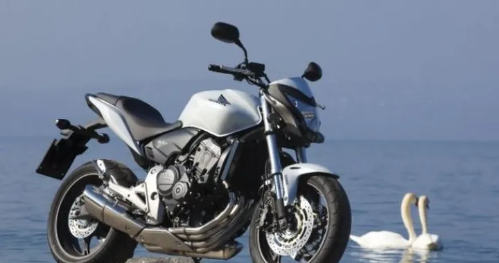 Mercato, classifiche Top 100 di Luglio: in crescita Honda Hornet e Piaggio Beverly 300