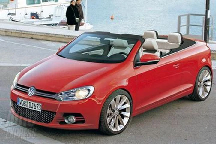 Volkswagen Golf VI: cabriolet fedele al tetto il tela