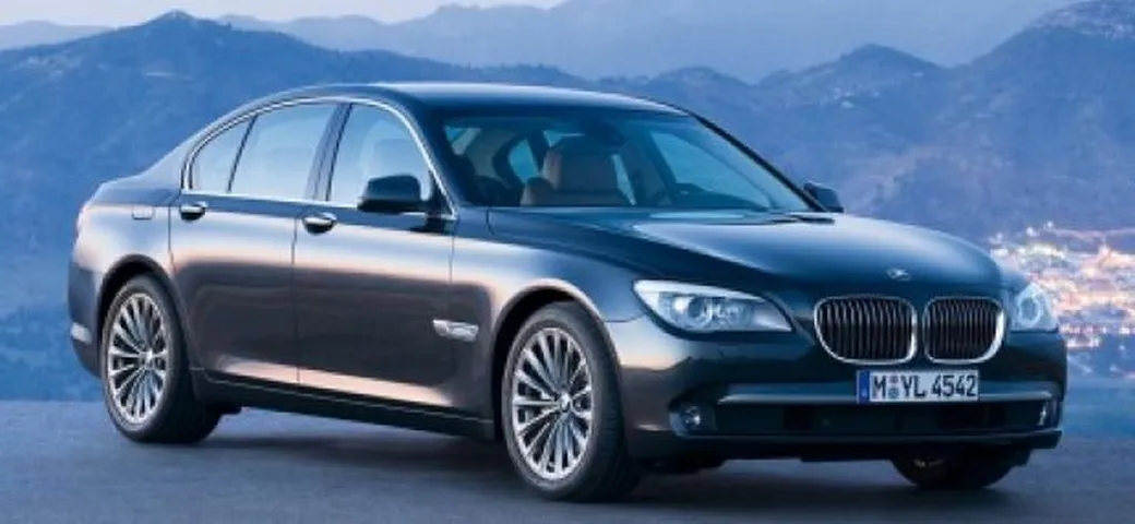 BMW 750i xDrive: la trazione integrale anche per la Serie 7