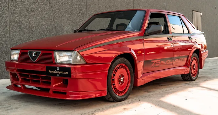 Alfa Romeo 75 Turbo Evoluzione: bellissimo esemplare in vendita