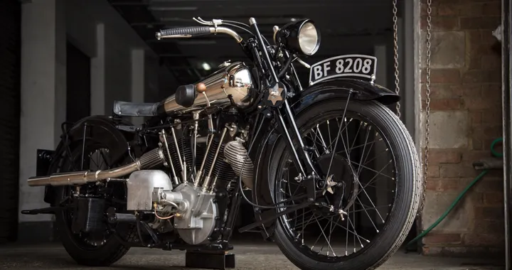 Un capolavoro ritrovato: come è rinata la Rolls-Royce delle moto