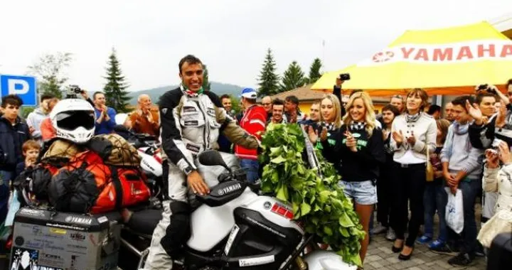 Mondovì riabbraccia Davide Biga il giramondo