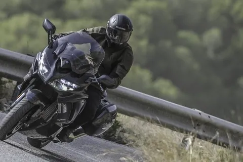 Yamaha FJR 1300 AE M.Y. 2016 primo contatto